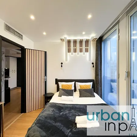 Apartment Urban Flat 129 - Sublime Art Champs-elysees Paris