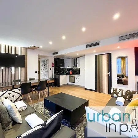 Urban Flat 129 - Sublime Art Champs-elysees